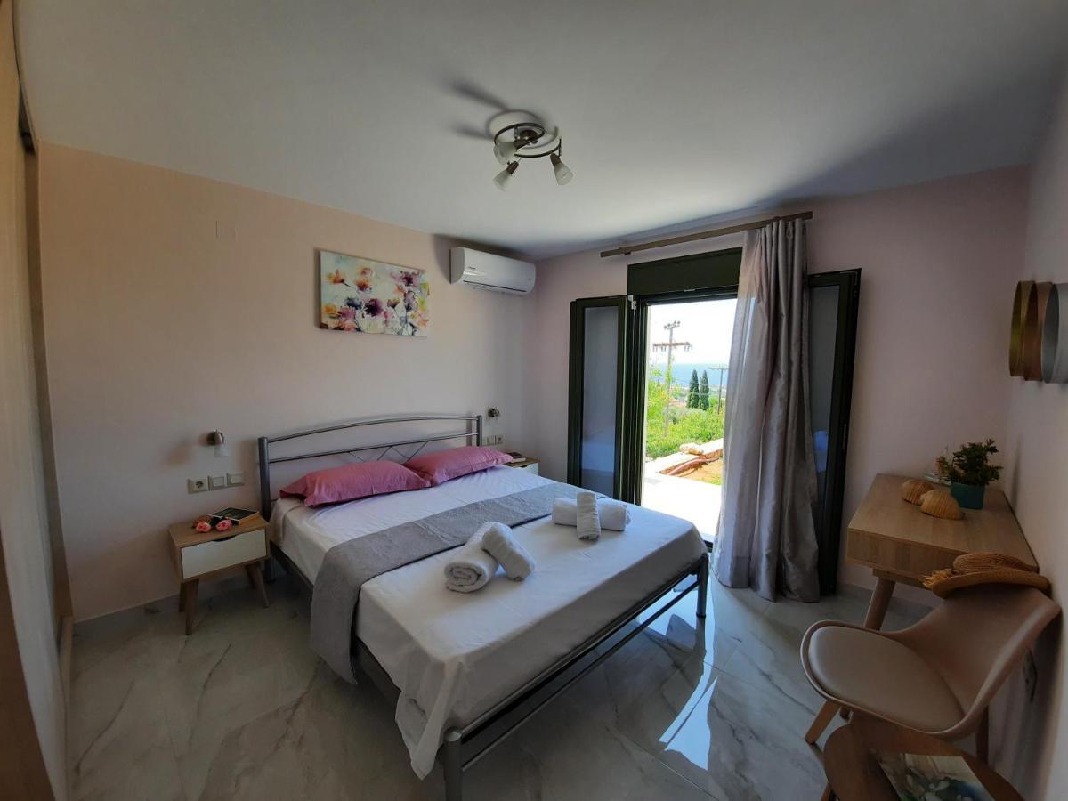 Freesia Grand Sea View Residence Svoronata Extérieur photo