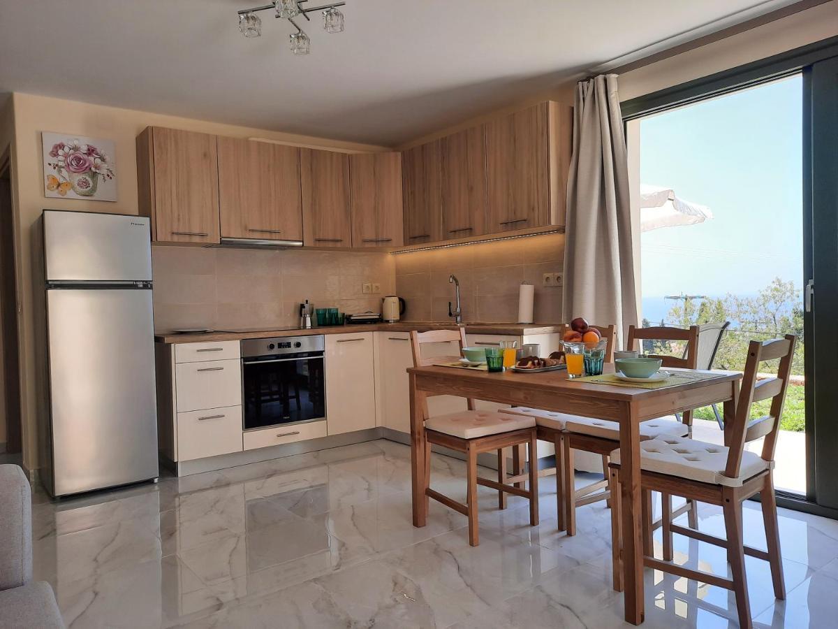 Freesia Grand Sea View Residence Svoronata Extérieur photo