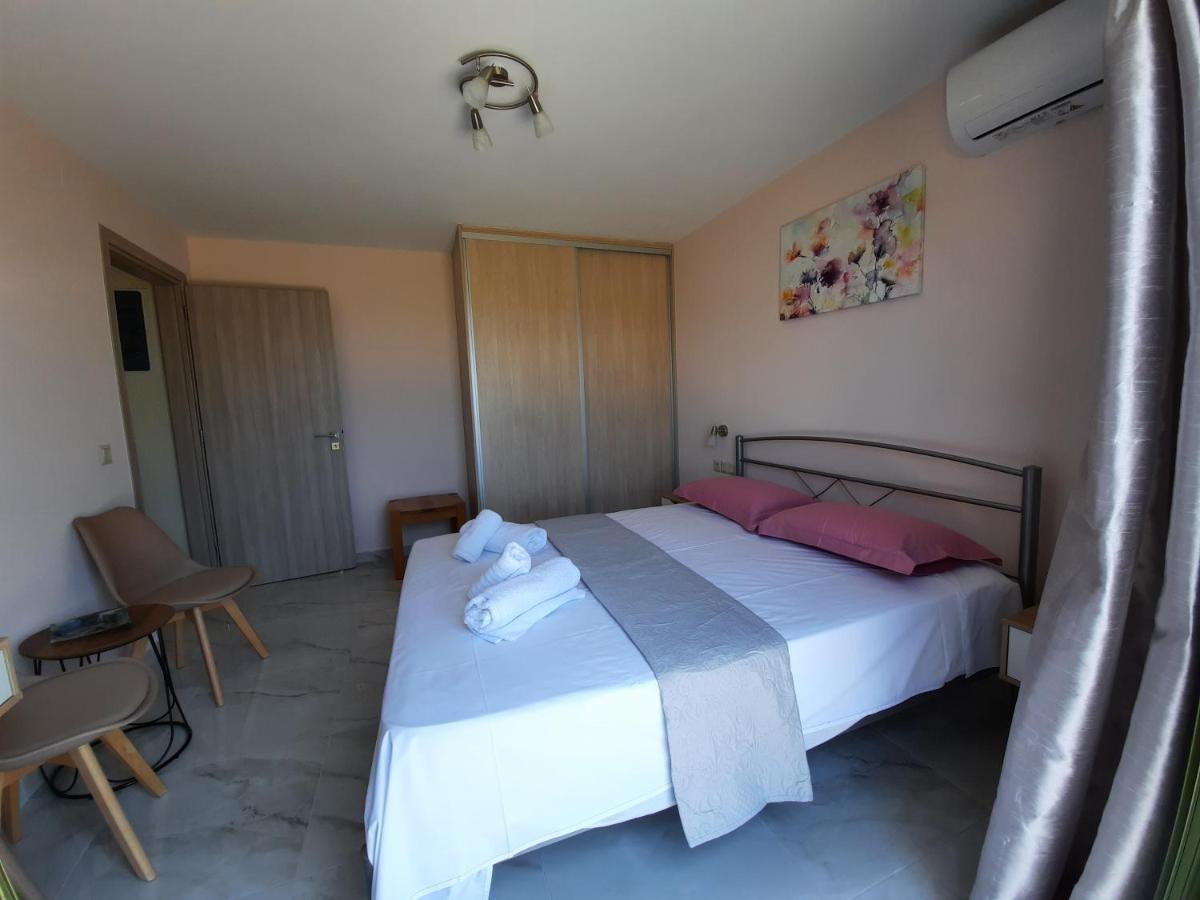 Freesia Grand Sea View Residence Svoronata Extérieur photo