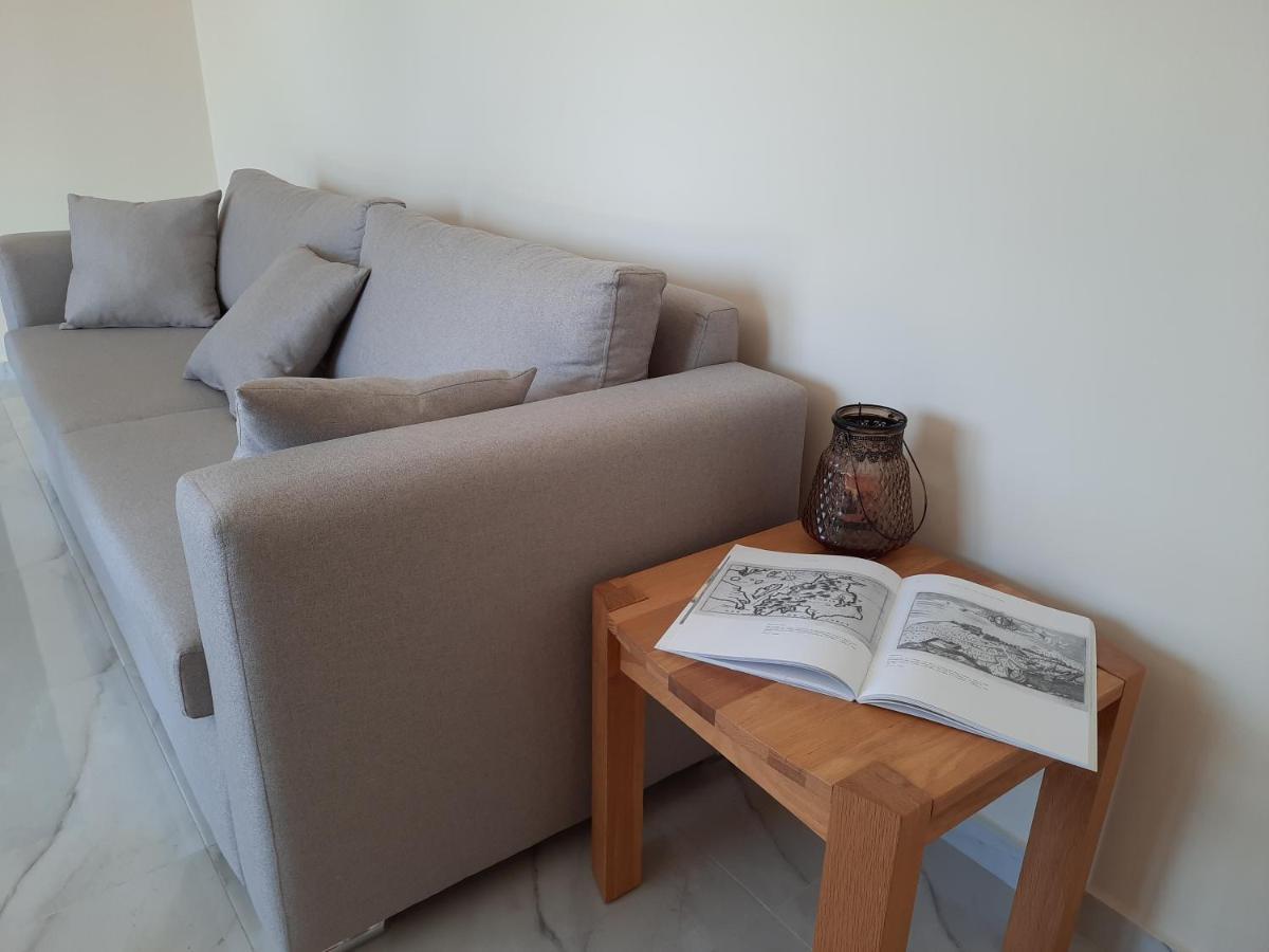 Freesia Grand Sea View Residence Svoronata Extérieur photo
