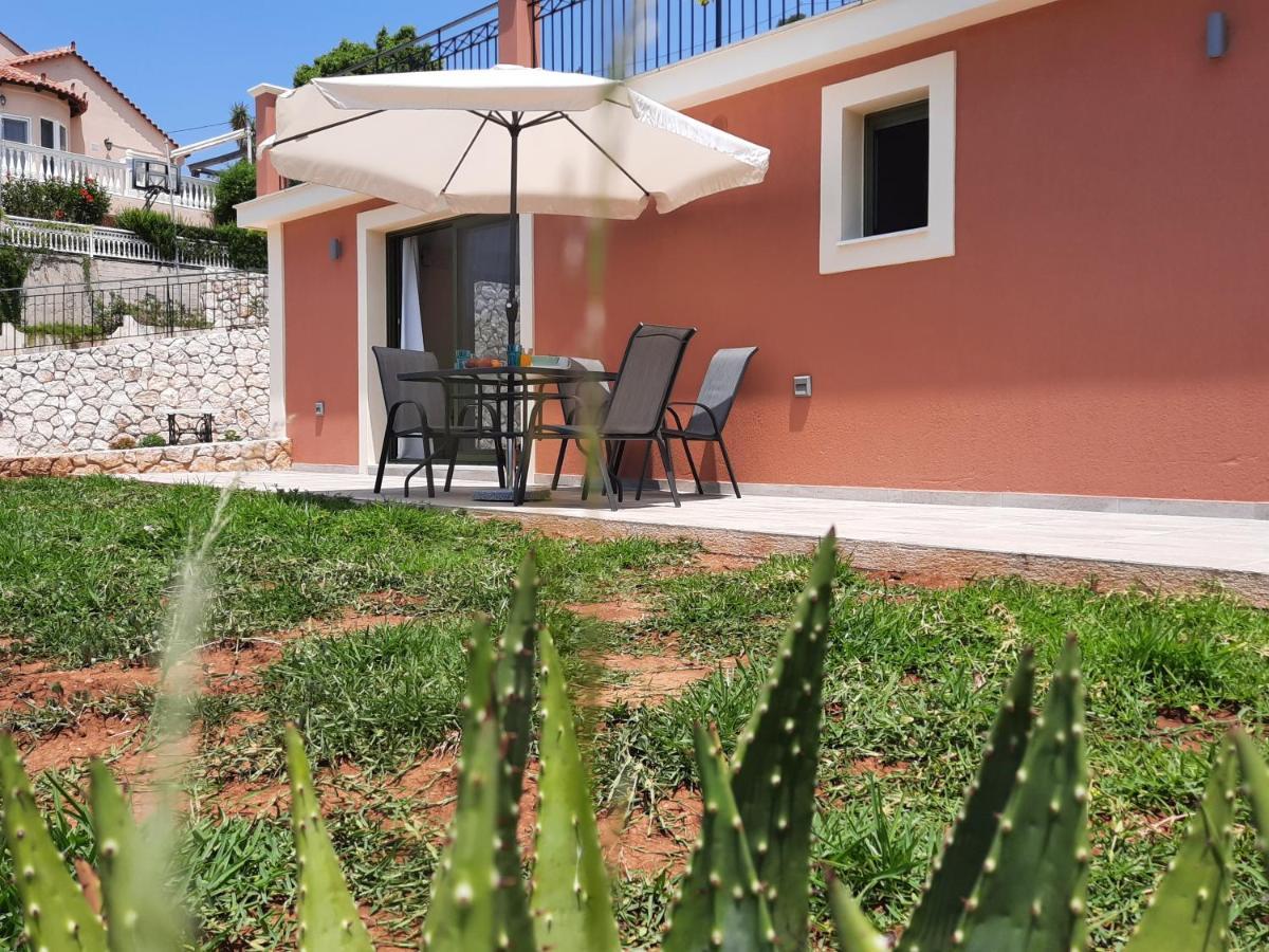 Freesia Grand Sea View Residence Svoronata Extérieur photo