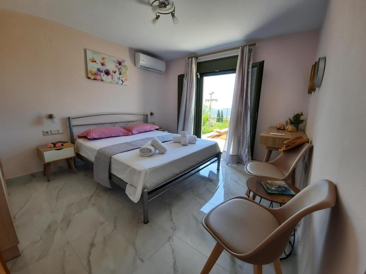 Freesia Grand Sea View Residence Svoronata Extérieur photo