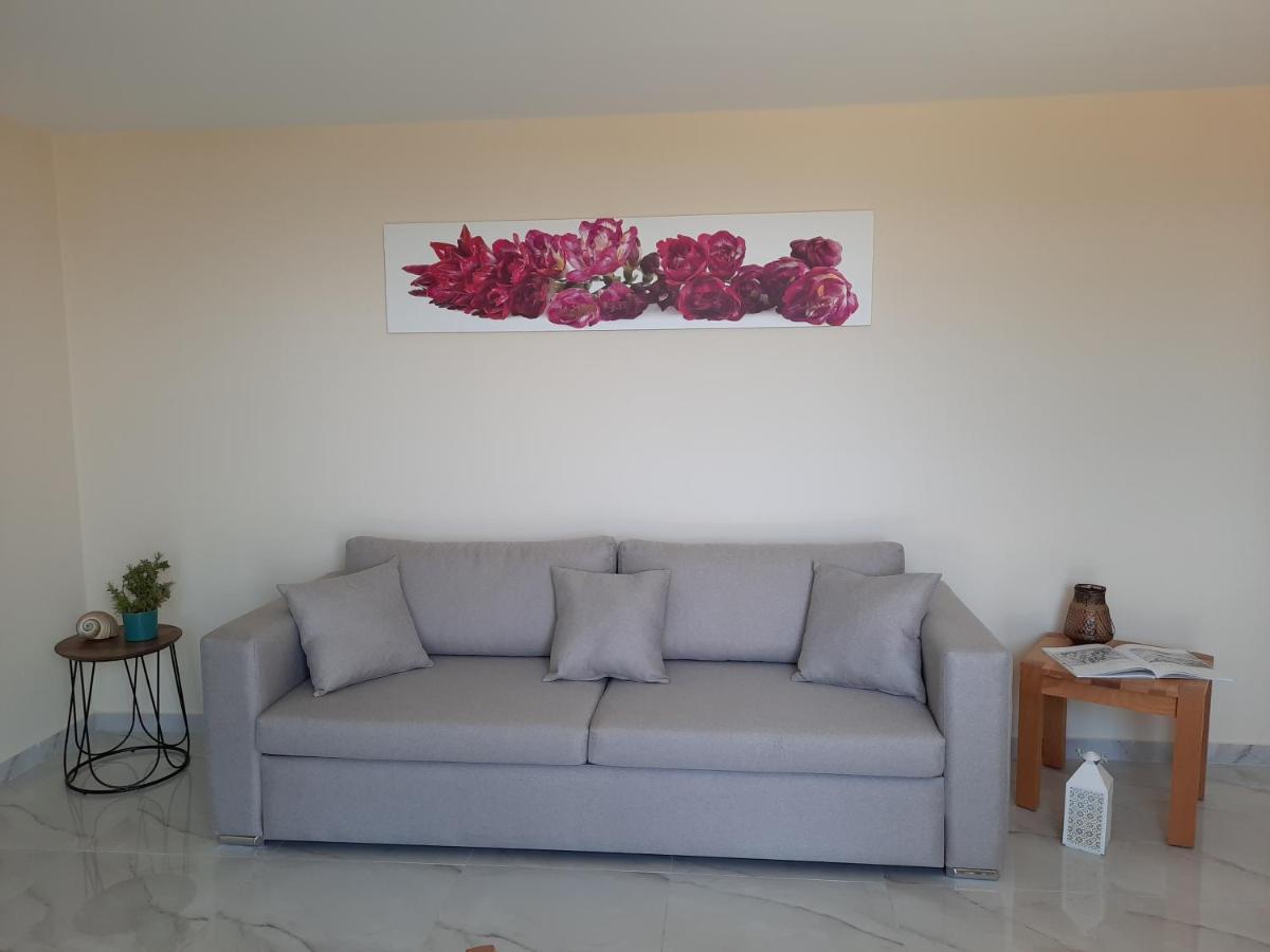 Freesia Grand Sea View Residence Svoronata Extérieur photo